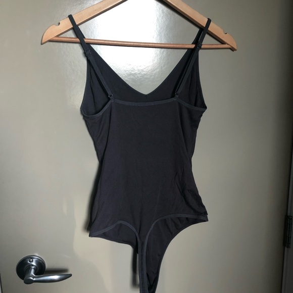 ARITZIA TALULA thong bodysuit, SZ M - Picture 3 of 5
